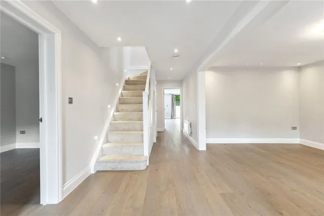 Photo 3 — Sandy Lane, Chobham, Surrey, GU24