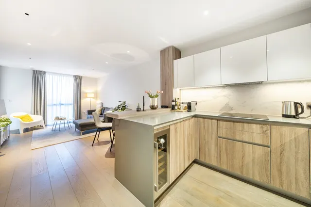 Queenshurst Square, Kingston Upon Thames, KT2, photo 3