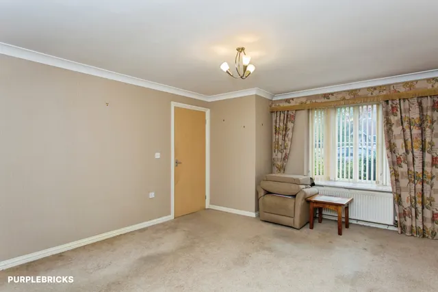 Roberts Court, Leyland, PR25, photo 3