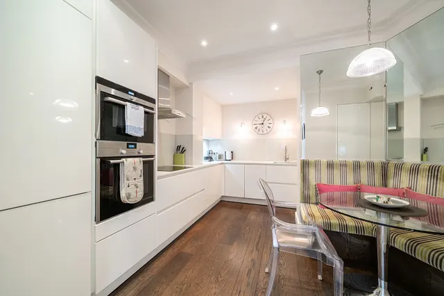 Photo 3 — Lower Ground Floor Flat North, 1a Cranley Gardens, London