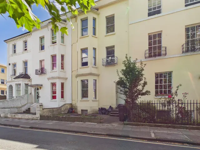 Brunswick Square, Gloucester, GL1, photo 1