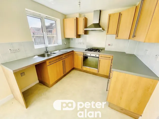 Glynmil Close, Merthyr Tydfil, CF47, photo 3