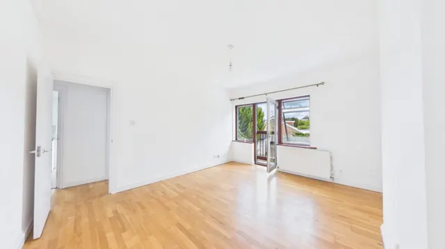 The Vale, Golders Green, NW11, photo 2
