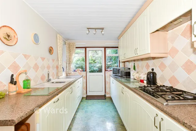 Primrose Drive, Ditton, ME20, photo 3