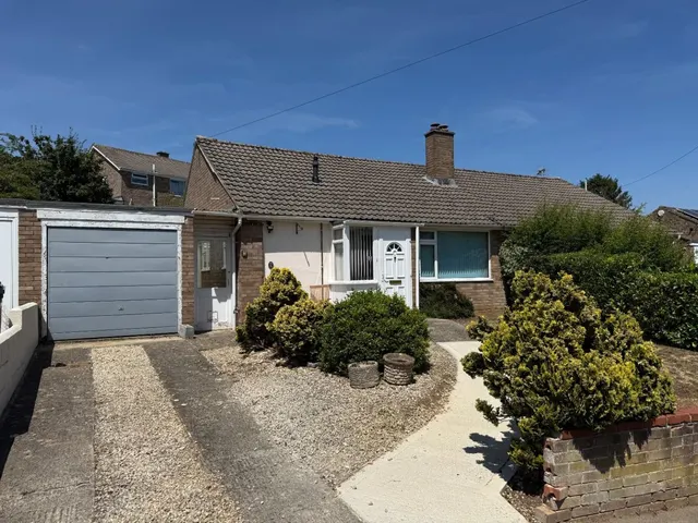 Heathfield Road, Stroud, photo 1