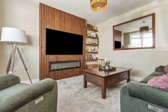 Photo 2 — Chancton View Road, West Worthing, Worthing