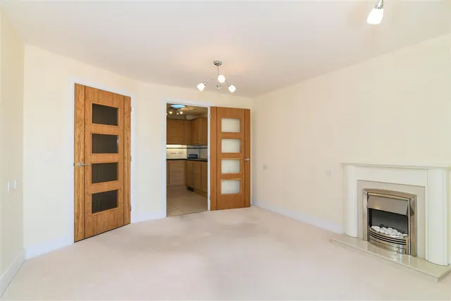 Victoria Road, Malvern, WR14, photo 3