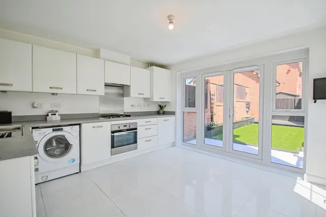 Photo 3 — Whitewood Road, Worsley, Manchester, Greater Manchester, M28