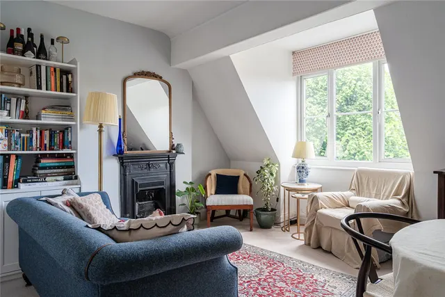 Riggindale Road, London, SW16, photo 1