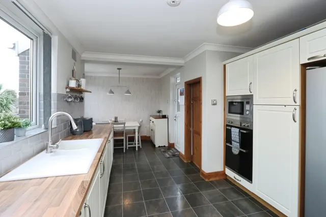 Stradbroke Drive, Sheffield, S13, photo 3