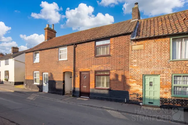 Avenue Road, Wymondham, photo 1