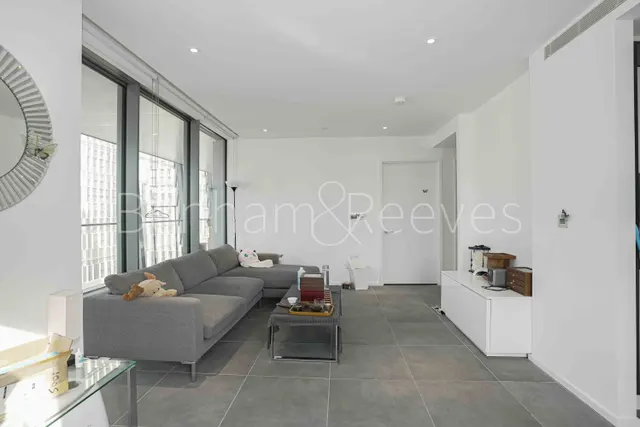Dollar bay point, Canary Wharf, E14, photo 1