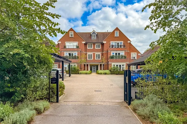London Road, St. Albans, Hertfordshire, AL1 1TA, photo 1