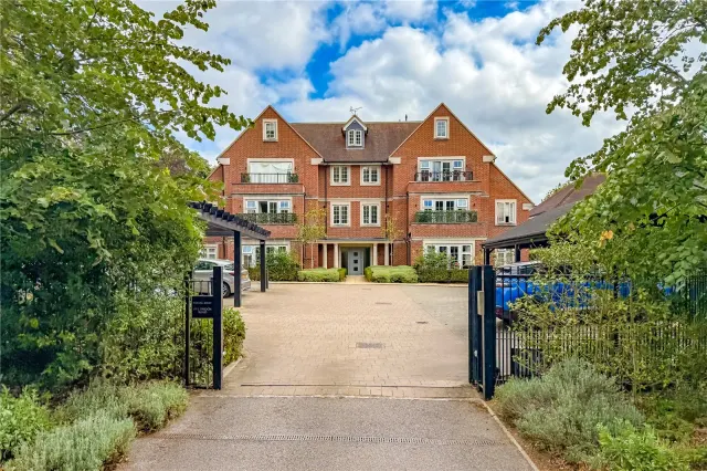 London Road, St. Albans, Hertfordshire, AL1 1TA, photo 1