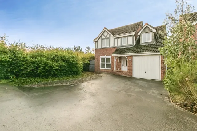 Leaf Grove, Winsford, CW7, photo 1