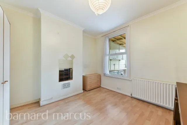 Maybury Street, London, SW17, photo 3