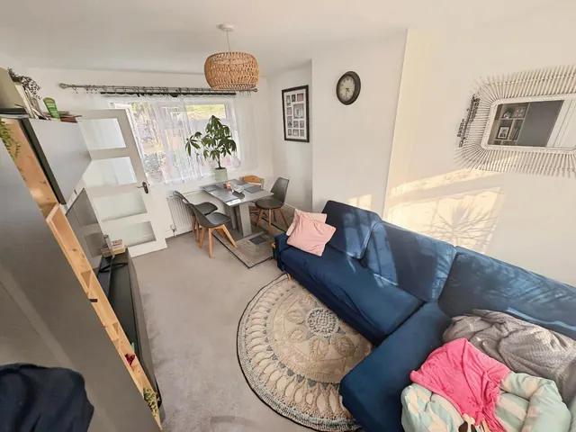 Haig Road, Aldershot, GU12, photo 2