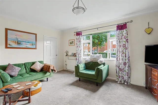 Grosvenor Avenue, Sawley, NG10, photo 2