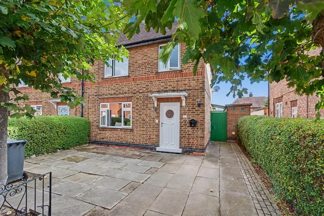 Grosvenor Avenue, Sawley, NG10, photo 1