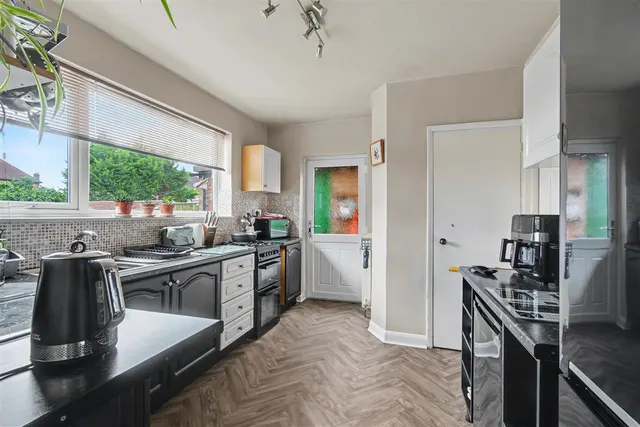 Grosvenor Avenue, Sawley, NG10, photo 3