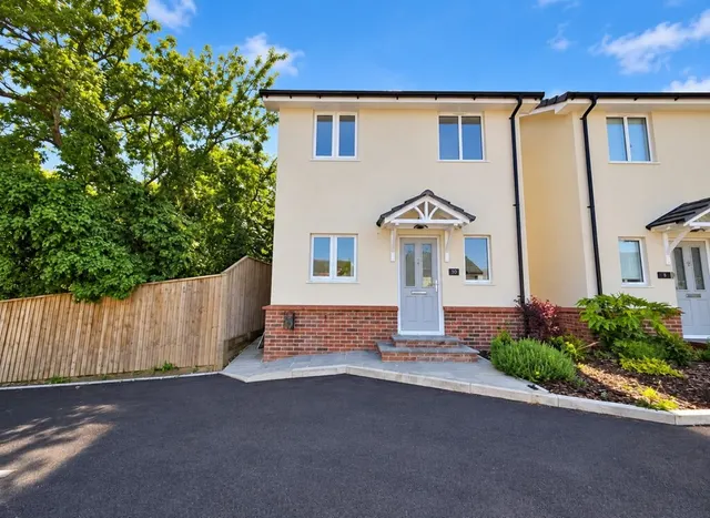 Chickerell Road, Weymouth, photo 1