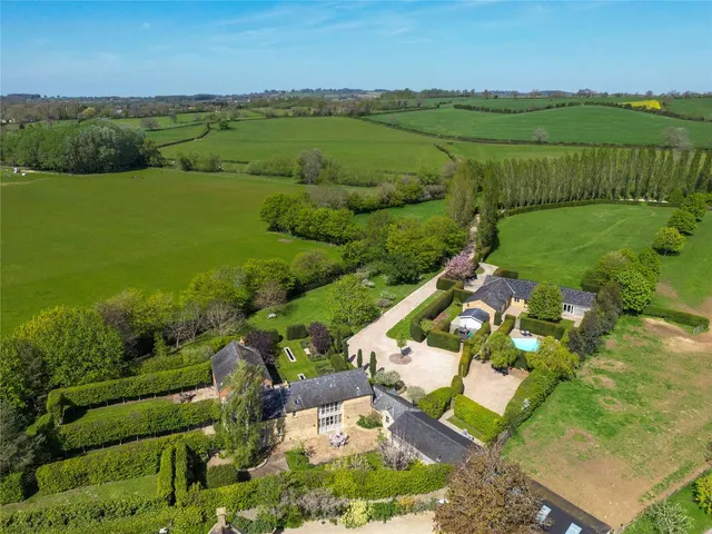 Paxford, Moreton-In-Marsh, Gloucestershire, GL56 9LJ, photo 1