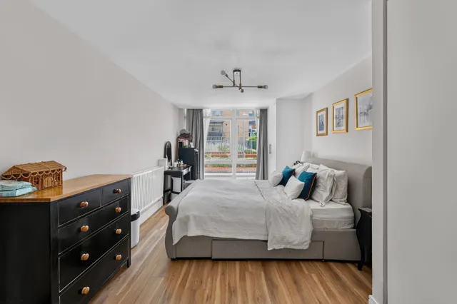 Cassilis Road, London, E14, photo 2