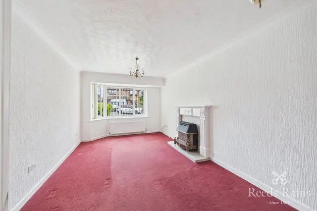 Photo 3 — Holgate Road, Pontefract, West Yorkshire, WF8