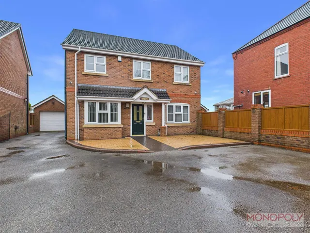Ty Newydd Top Road, Summerhill, LL11, photo 1