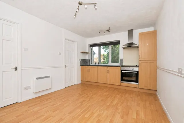 Oakwood Close, Midhurst, GU29, photo 2