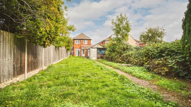 Radcliffe Drive, Derby, photo 3