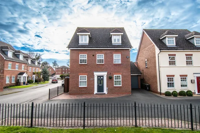 Samsara Road, Bromsgrove, Worcestershire, B60 2TQ, photo 1