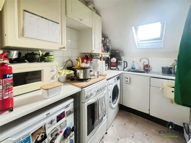 Photo 2 — Bayford Road, Littlehampton, West Sussex, BN17