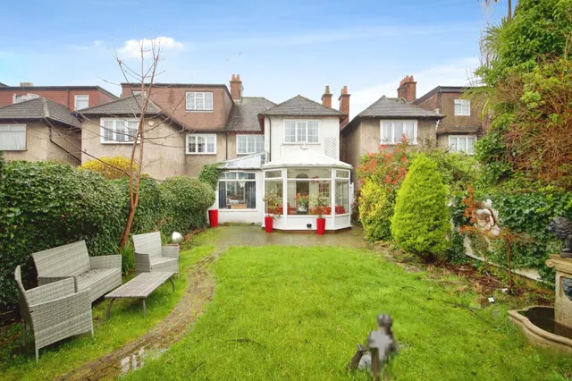 5 bedroom house, St. Georges Road, London, NW11