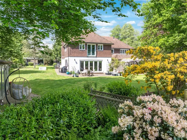 Fernhurst Road, Milland, GU30, photo 3