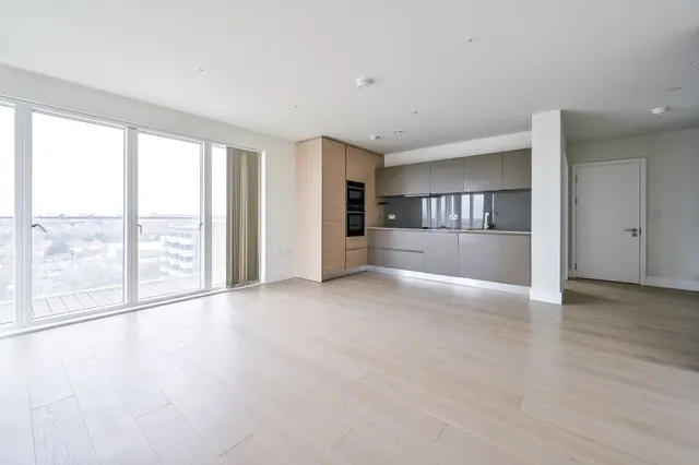 Flat 1003, Patterson Tower, 301 Kidbrooke Park Road, London, photo 1