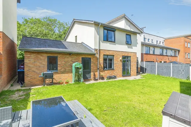 Shelsley Avenue, Ashland, Milton Keynes, Buckinghamshire, MK6, photo 1
