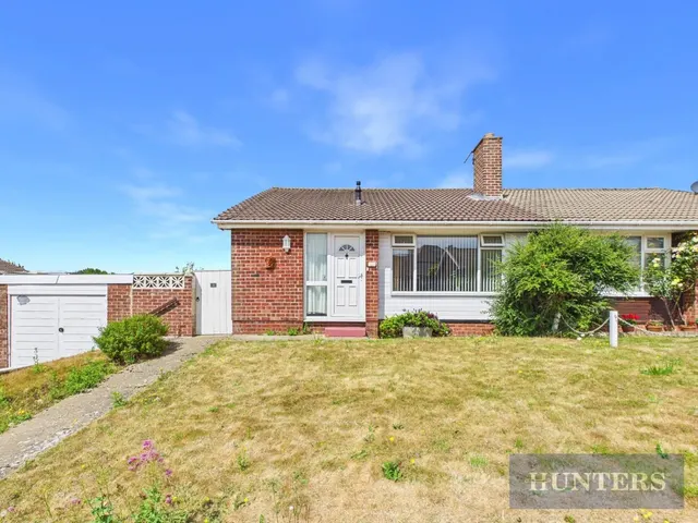 Osgodby Close, Scarborough, YO11, photo 1