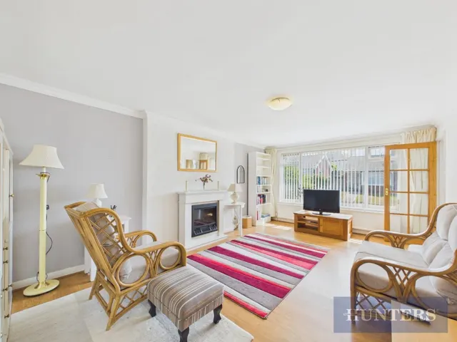 Osgodby Close, Scarborough, YO11, photo 2