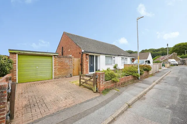 Valley Road, Folkestone, Kent, CT20, photo 1