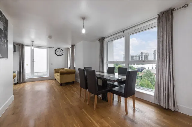 Tiller Road, London, E14, photo 1
