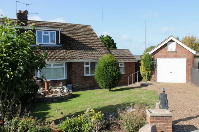 Cherry Holt, Caistor, LN7, photo 1