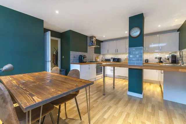 Headley Road, Grayshott, GU26, photo 3