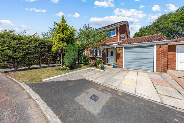 Stromness Close, Fearnhead, Warrington, Warrington, WA2 0TF, photo 1