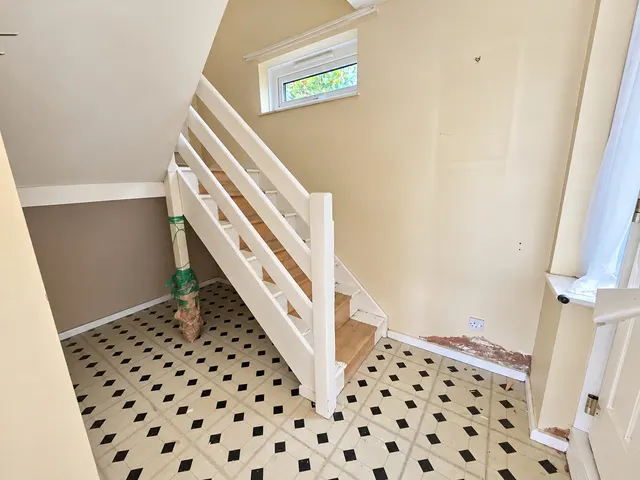Erskine Crescent, London, N17, photo 2