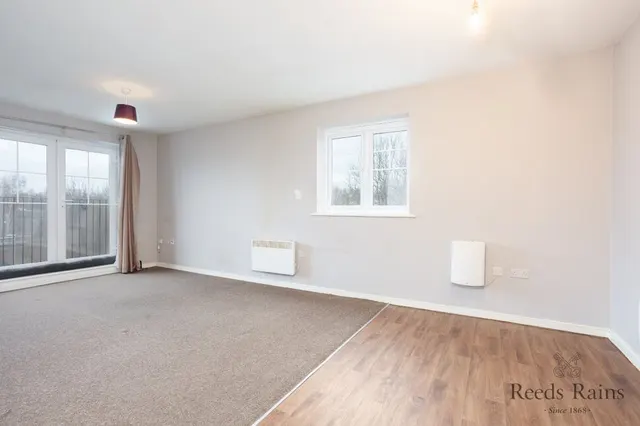 Robinson Road, Ellesmere Port, CH65, photo 3