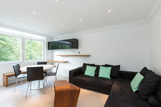 Finchley Road, St John's Wood, NW8, photo 1