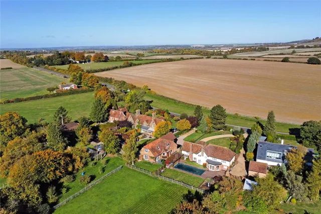 Dagnall, Berkhamsted, Hertfordshire, HP4 1QZ, photo 1