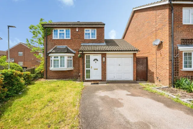 Brampton Close, Bedford, Bedfordshire, MK42, photo 1