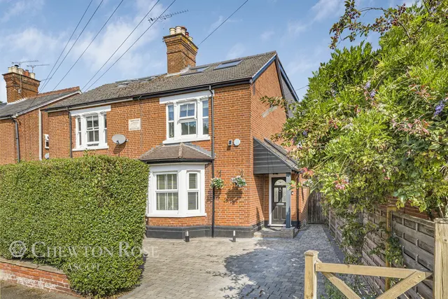 Victoria Road, Ascot, photo 1